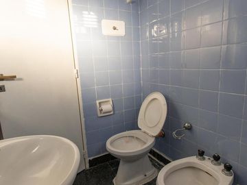 CHACARITA VENTA SEMI PISO  2 AMBIENTE P