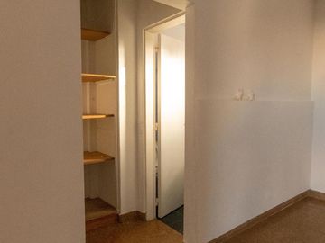 CHACARITA VENTA SEMI PISO  2 AMBIENTE P
