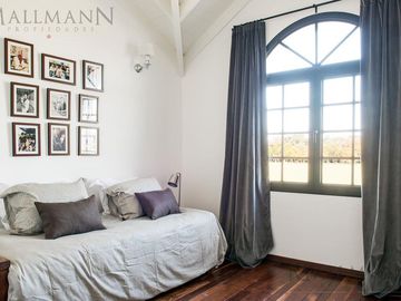 Excelente propiedad en Centauros  sobre lote de 1000 m2 | Mallmann Propiedades