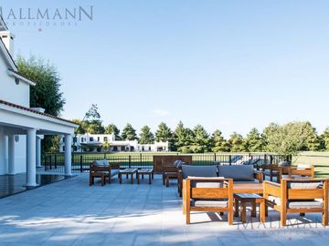 Excelente propiedad en Centauros  sobre lote de 1000 m2 | Mallmann Propiedades