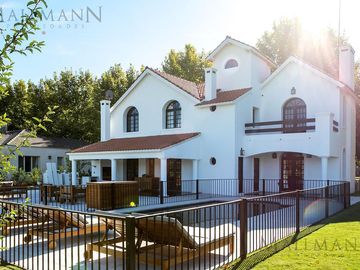Excelente propiedad en Centauros  sobre lote de 1000 m2 | Mallmann Propiedades