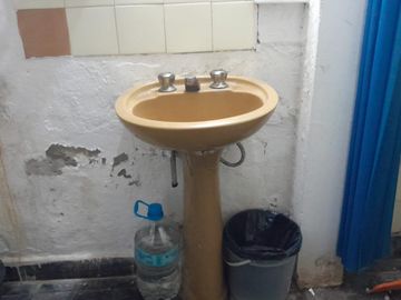 VENTA DE PH EN MORON SUR- ZONA COMERCIAL