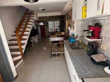 TRIPLEX EN VENTA, MONTE GRANDE