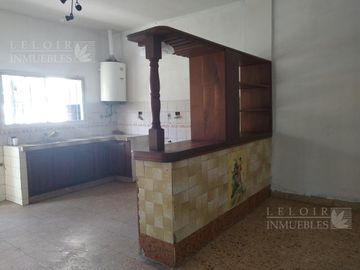 Casa en venta 3 amb en Parque Leloir