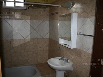 Casa en venta 3 amb en Parque Leloir