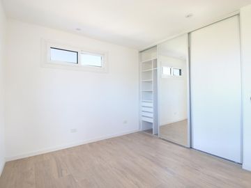 Casa en venta 6 ambientes en Hudson - Barrancas de Iraola (lote interno)