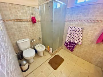 VENTA CASA 6 AMB 560 M2 LANUS OESTE