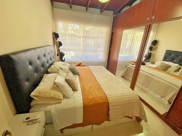 VENTA CASA 6 AMB 560 M2 LANUS OESTE