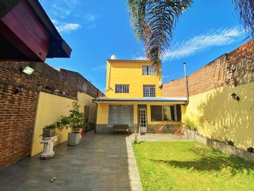 VENTA CASA 6 AMB 560 M2 LANUS OESTE