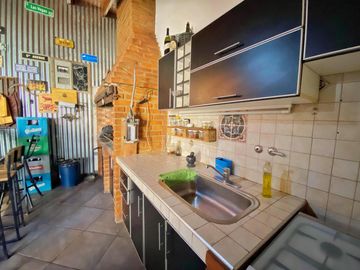 VENTA CASA 6 AMB 560 M2 LANUS OESTE