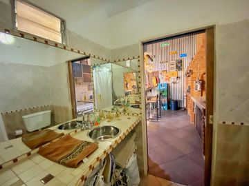 VENTA CASA 6 AMB 560 M2 LANUS OESTE