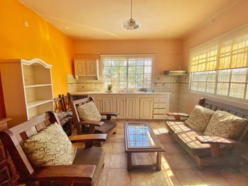 VENTA CASA 6 AMB 560 M2 LANUS OESTE