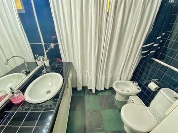 VENTA CASA 6 AMB 560 M2 LANUS OESTE