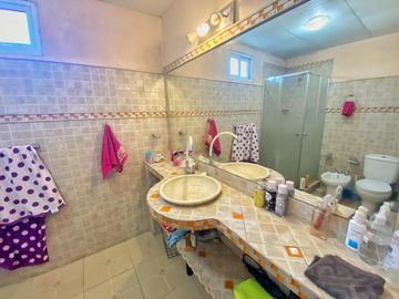 VENTA CASA 6 AMB 560 M2 LANUS OESTE
