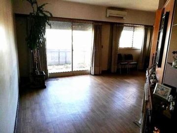 Departamento en venta - 3 Dormitorios 2 Baños - Cochera - 108Mts2 - Quilmes