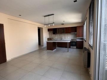 Departamento en venta - 2 Dormitorios 2 Baños -Cochera - 88Mts2 - La Plata