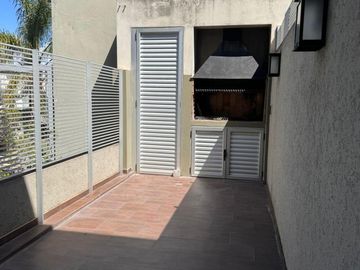 Departamento en venta - 2 Dormitorios 2 Baños -Cochera - 88Mts2 - La Plata