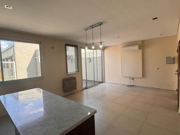 Departamento en venta - 2 Dormitorios 2 Baños -Cochera - 88Mts2 - La Plata