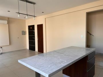 Departamento en venta - 2 Dormitorios 2 Baños -Cochera - 88Mts2 - La Plata