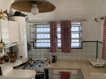 SANTILLI - PROFESOR MARIÑO 1038 - Temperley Oeste