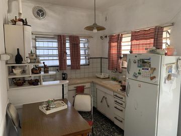 SANTILLI - PROFESOR MARIÑO 1038 - Temperley Oeste