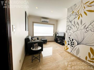Casa SEIS AMBIENTES Moron Sur COCHERA PISCINA