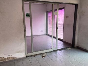 Depósito en  Adrogue, 500 mts2 aprox, Muy buen estado