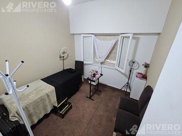 CASA EN VENTA CASTELAR NORTE - IDEAL FAMILIA AMPLIA