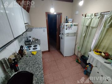CASA EN VENTA CASTELAR NORTE - IDEAL FAMILIA AMPLIA