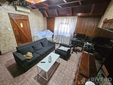 CASA EN VENTA CASTELAR NORTE - IDEAL FAMILIA AMPLIA