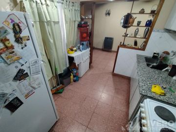 CASA EN VENTA CASTELAR NORTE - IDEAL FAMILIA AMPLIA