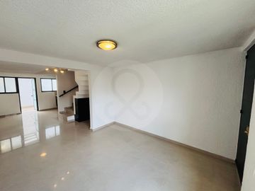 Casa en venta en San Mateo Otzacatipan