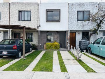 Casa en venta en San Mateo Otzacatipan