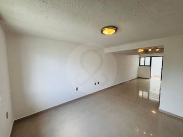 Casa en venta en San Mateo Otzacatipan
