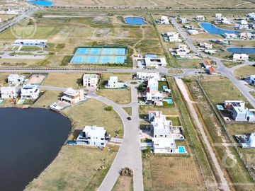 Casa de cuatro ambientes a estrenar en Villalobos Pueblos del Plata Hudson