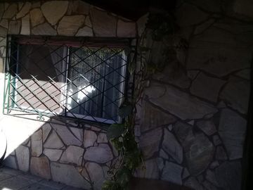Casa en venta - 3 dormitorios 1 baño - 280mts2 - Burzaco