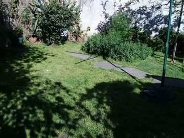 Casa en venta - 3 dormitorios 1 baño - 280mts2 - Burzaco