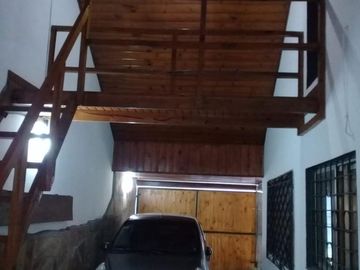 Casa en venta - 3 dormitorios 1 baño - 280mts2 - Burzaco