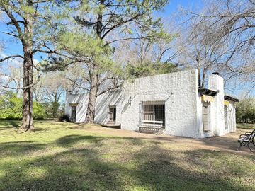 Venta encantadora Casa  quinta en Salvador Maria-Lobos