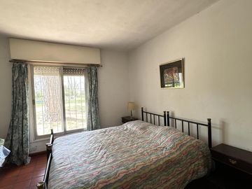 Venta encantadora Casa  quinta en Salvador Maria-Lobos