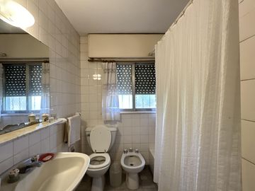 Venta encantadora Casa  quinta en Salvador Maria-Lobos
