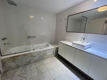 Departamento en duplex enn venta en Palermo Chico Palacio Bellini terraza y parrilla propia