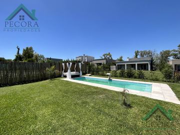 Casa - Barrio Santa Elena - Pilar del Este - Lote 303