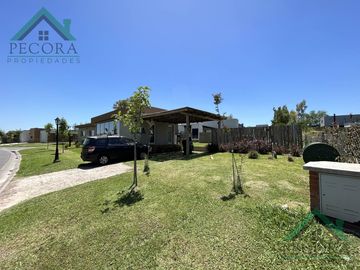 Casa - Barrio Santa Elena - Pilar del Este - Lote 303