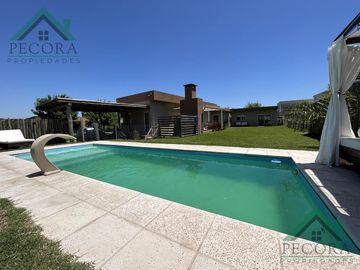Casa - Barrio Santa Elena - Pilar del Este - Lote 303