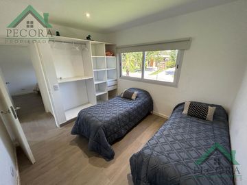 Casa - Barrio Santa Elena - Pilar del Este - Lote 303