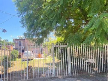 Casa en venta - 3 Dormitorios 3 Baños - 220Mts2 - San Miguel