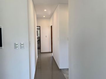 Casa en venta Barrio San Ramón Lote int. 3 dorm. Ppal. en Suite. Pilar del Este