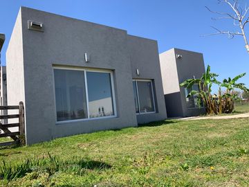 Casa en venta Barrio San Ramón Lote int. 3 dorm. Ppal. en Suite. Pilar del Este