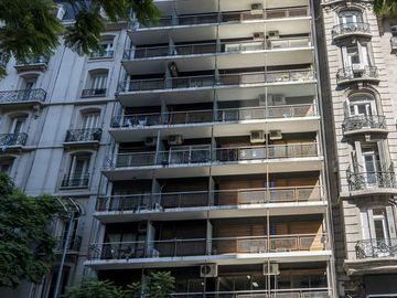 Monoambiente reciclado a estrenar en Retiro con baulera